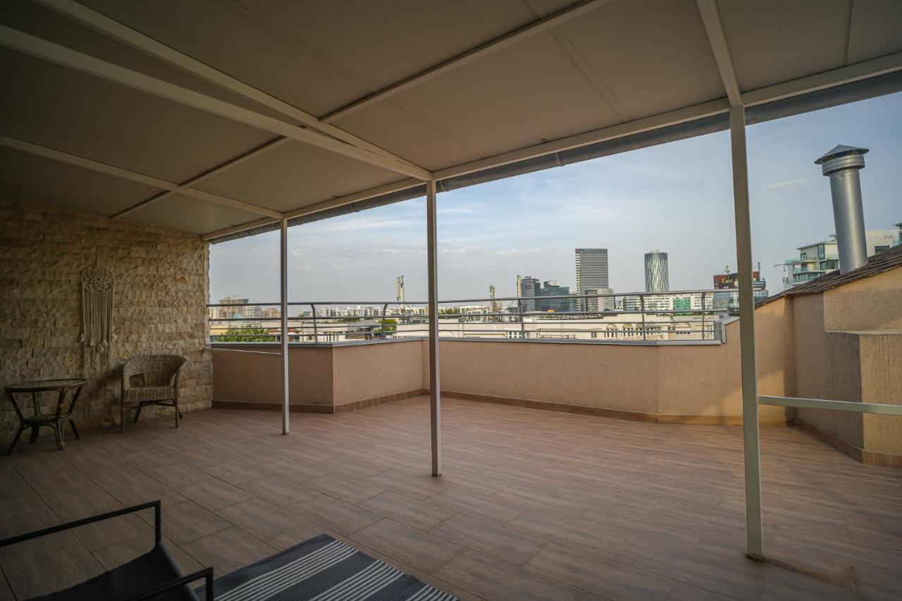 بوخارست Penthouse With Huge Rooftop & Amazing City View المظهر الخارجي الصورة