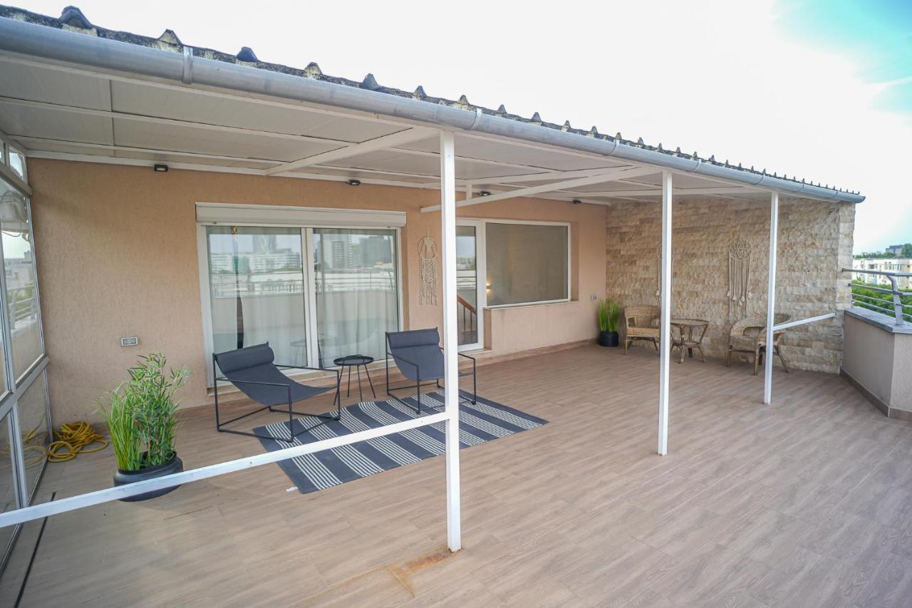 بوخارست Penthouse With Huge Rooftop & Amazing City View المظهر الخارجي الصورة